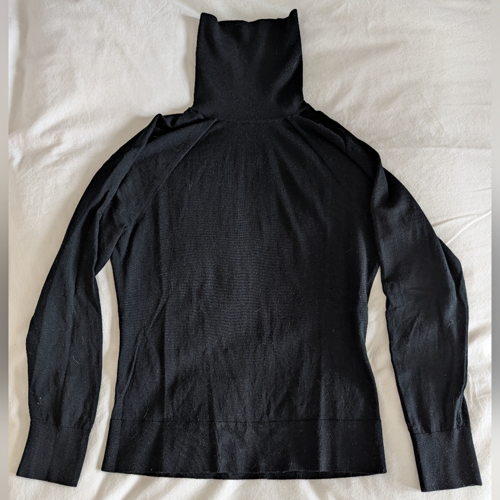 🌲BANANA REPUBLIC🌲MERINO  WOOL BLACK TURTLENECK SWEATER, MEDIUM, EUC!